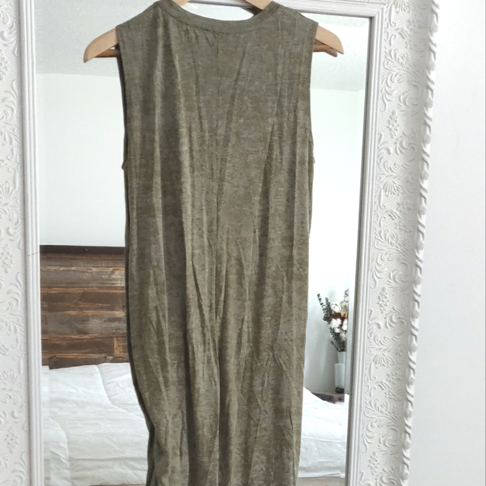 🆕 Draped knit boutique dress - Picture 6 of 11